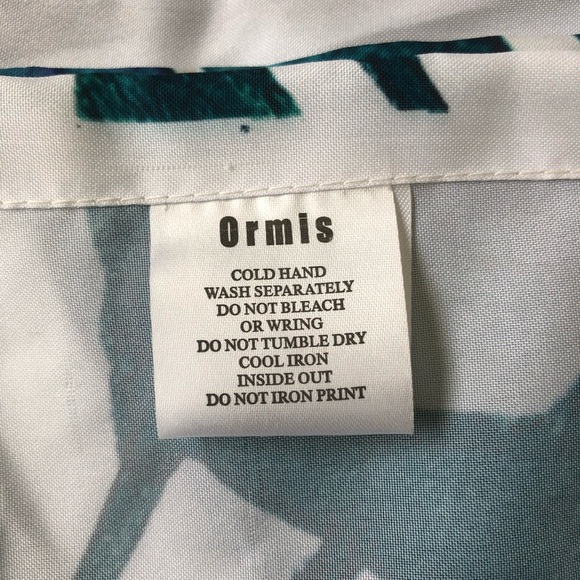 Banana Leaf Shower Curtain - Picture 3 of 3